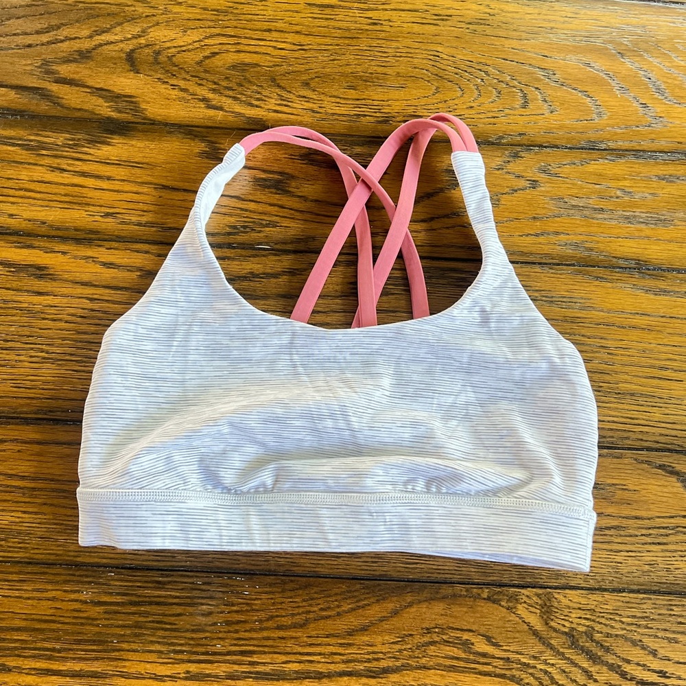 LuLu lemon sports bra size 4
